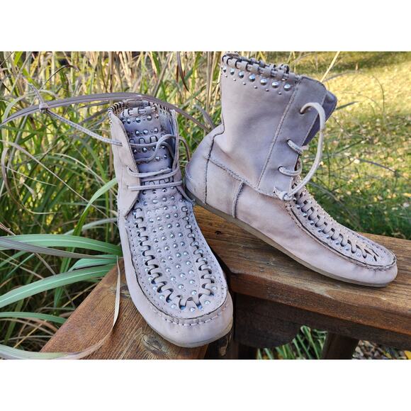 Sam Edelman Gray Ankle Boots - Picture 4 of 9